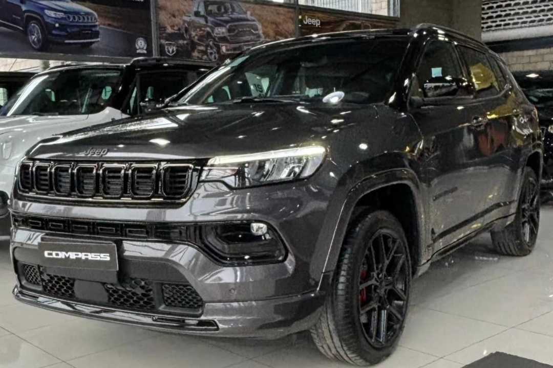 foto- CHRYSLER-JEEP COMPASS